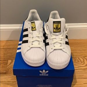 BRAND NEW Adidas Superstars!!’